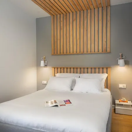 Apartment Riverside With Balcony & Parking Properunit *